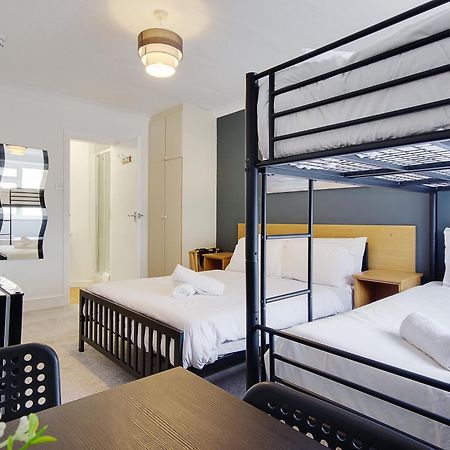Hotel Azure Beach Борнмът Екстериор снимка